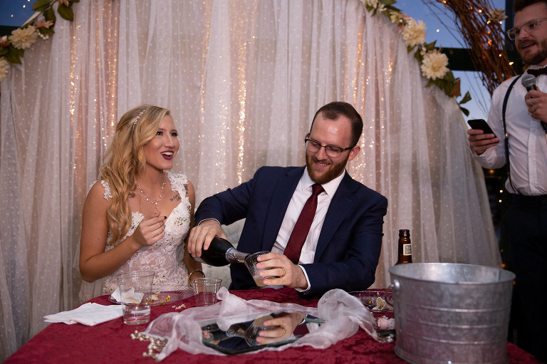 bride and groom at Der Bauernoff